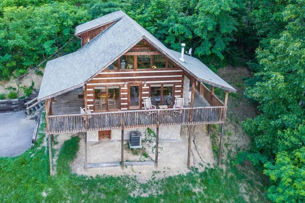 View! Private! Hot Tub,Pool Table,Fireplace,Relax! 塞维尔维尔 外观 照片